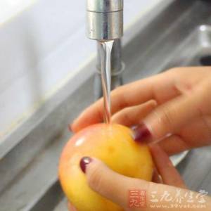 驚!懷孕千萬別吃這3種水果!尤其第1種現在是產季,超容易不小心吃到!!