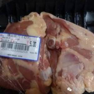 太可怕了!如果看到這樣的「雞蛋」,千萬別買!!滿滿都是細菌啊…