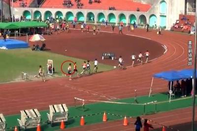 太神啦!田徑選手起跑倒數第二 到達終點成冠軍