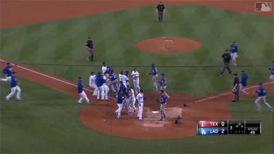 道奇 遊騎兵本壘衝撞爆衝突 貝爾崔成史上最多安