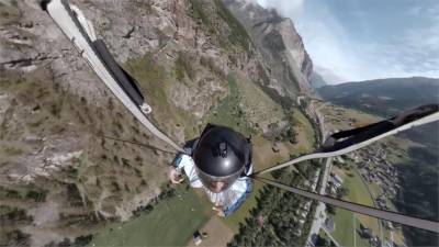 飛鼠裝運動員挑戰阿爾卑斯山 360度零死角紀錄飛行過程