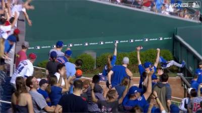 MLB/小熊布萊恩發威三響砲 連三局開轟史上第12人