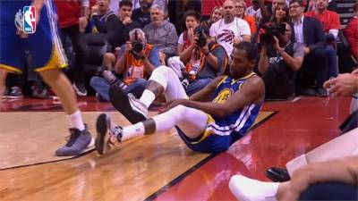 NBA/杜蘭特確定阿基里斯腱斷裂 柯瑞:為隊友而戰