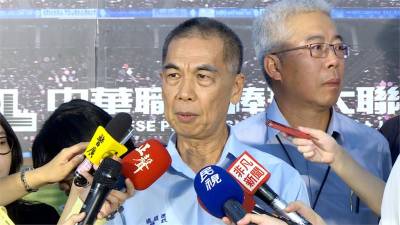 詹帥 馮勝賢為中油站台!超高人氣引起騷動
