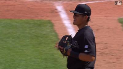 MLB/張育成攻守俱佳!印地安人延長賽1分惜敗皇家