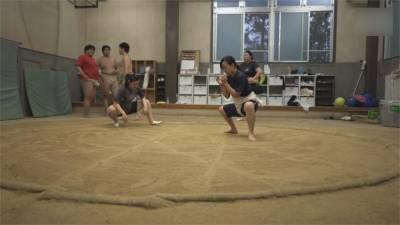 挑戰日本傳統禁忌!女選手投入相撲運動