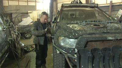 「末日改裝車」真實版 冰天雪地上奔馳