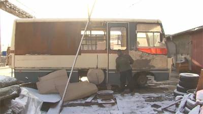 「末日改裝車」真實版 冰天雪地上奔馳