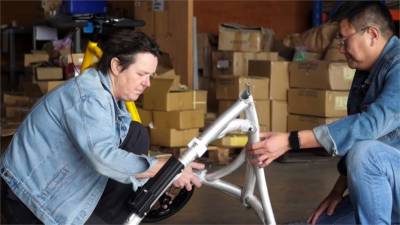 台灣製造!行動不便者藉助行車三輪車 重拾往日生活