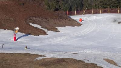 溫室效應衝擊 庇里牛斯山滑雪勝地提早歇業