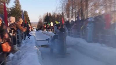 怪比賽回顧 俄羅斯創意雪撬賽特色十足