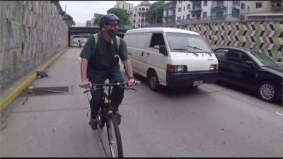 疫情改變生活 委內瑞拉棄汽車改騎自行車
