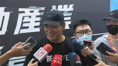 出國爭光的記憶都回來了!陳金鋒現身台灣運動博覽會 看到獎牌好感動