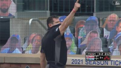 MLB/裁判趕球迷出場?原來是強投小史當觀眾