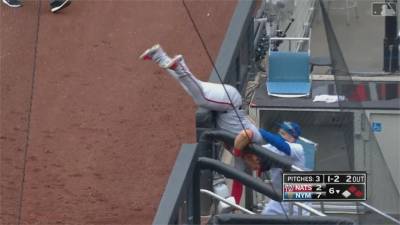 MLB/裁判趕球迷出場?原來是強投小史當觀眾