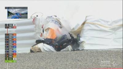驚險!230公里時速煞車失靈 Moto GP車手跳車自保
