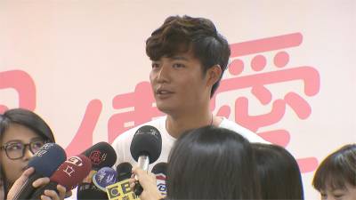 首度通話資助人 王維中羞稱「有初戀感覺」