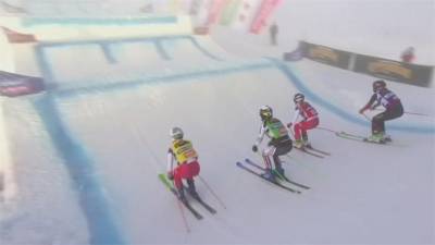 世界盃自由式滑雪遇濃霧 難度提高 戰況刺激
