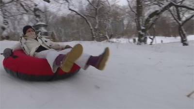 美國紐約積雪60公分 中央公園變身滑雪場