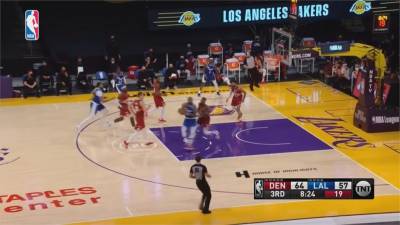 NBA/拿人氣王又贏球!「超越張伯倫」詹皇三喜臨門