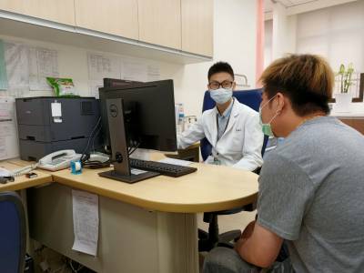 天一變氣喘胸悶咳嗽 醫:注意過敏原整理環境清潔維持呼吸道健康