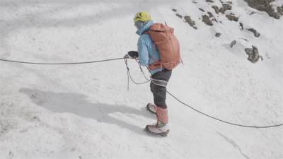 中國登山家張洪 亞洲首位征服聖母峰視障者
