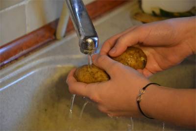 這4種食材不能亂洗!醫曝:碰水恐食物中毒