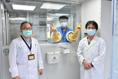 台積電慈善基金會行動支持醫護 新竹臺大分院新增零接觸防疫採檢站