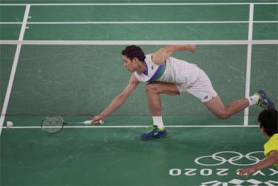 東奧/「台灣球王」周天成奪首勝!直落二晉級