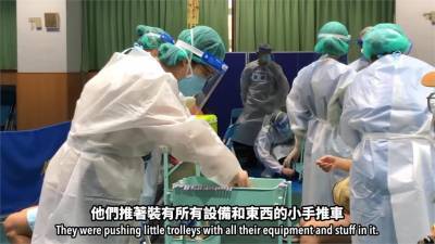 影/2分鐘完成疫苗接種 外師驚:這一切發生太快