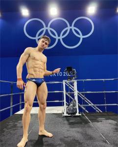 影/英國「跳水王子」氣走中國隊!冰塊腹肌超養眼