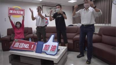 戴資穎直落二拍下辛度闖金牌戰 戴爸很滿意
