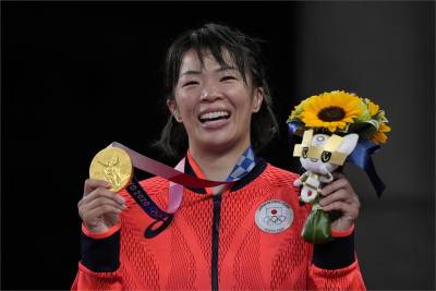 東奧/角力姐妹雙雙奪金!創日本奧運史上首例