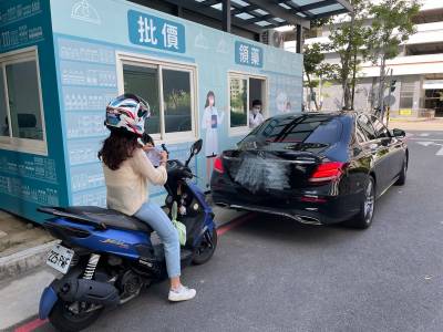免下車省時避免感染中國醫藥大新竹附設醫院打造藥來速批價領藥快篩一次搞定