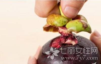 暗瘡青春痘有救了! 原來只要吃這果中皇后,就能消除滿臉痘痘 實在太厲害了 一定要分享出去!